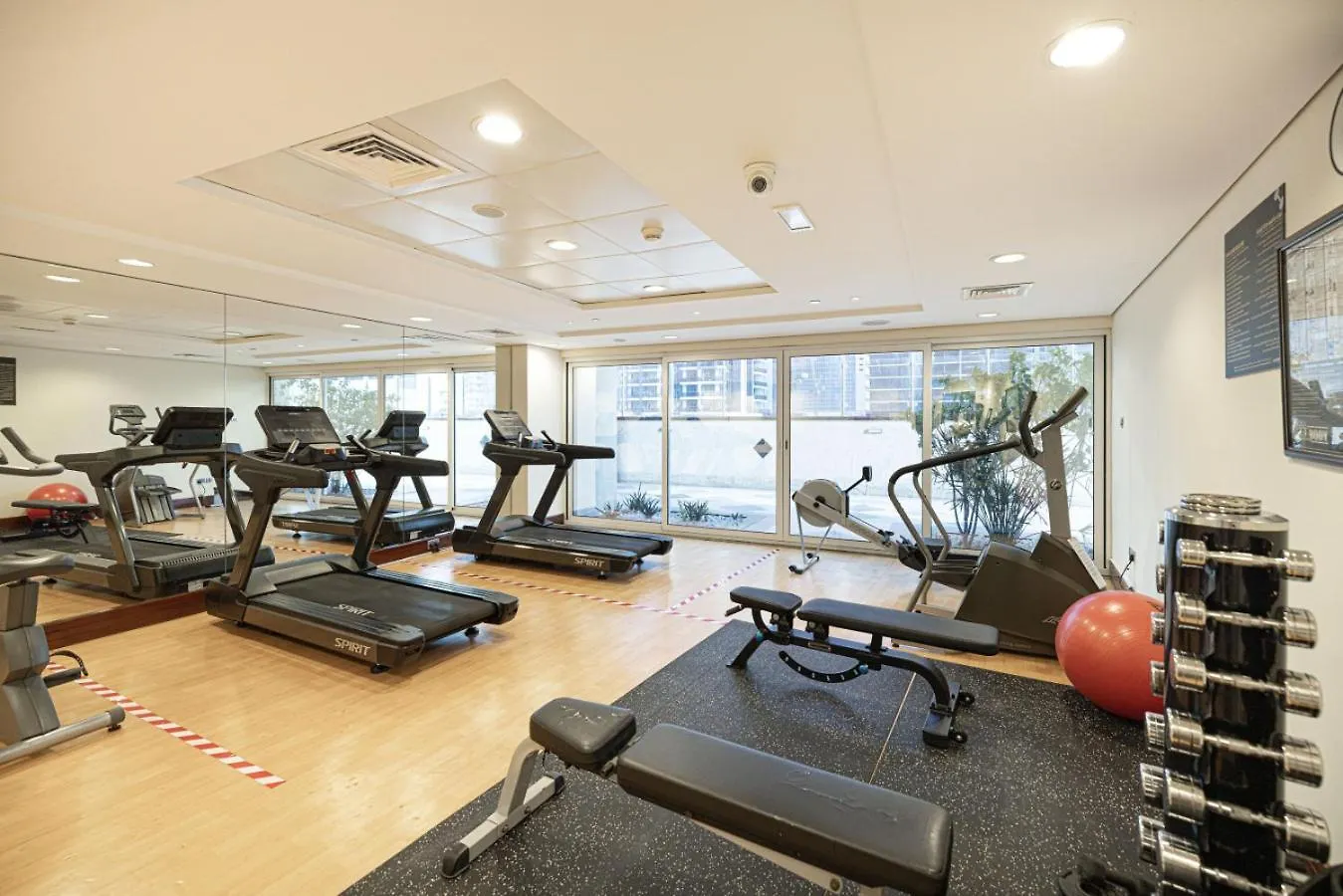 Lake View Studio Near Marina With Pool, Balcony And Gym Dubai