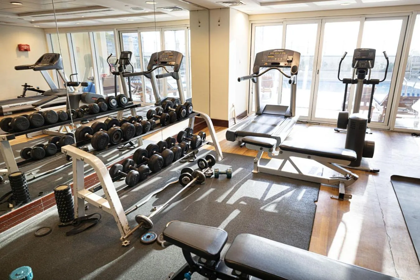 Lake View Studio Near Marina With Pool, Balcony And Gym Dubai